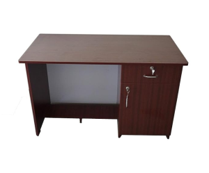 Pre-Laminated Particle Board Wood Finish Office Table | Brown